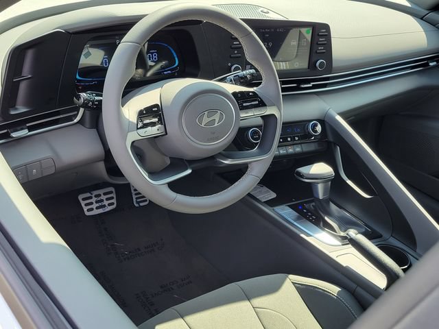 New 2026 Hyundai Elantra Sport FWD image 4