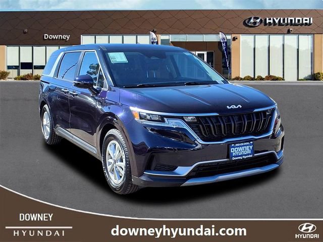 Used 2024 Kia Carnival LX image 3