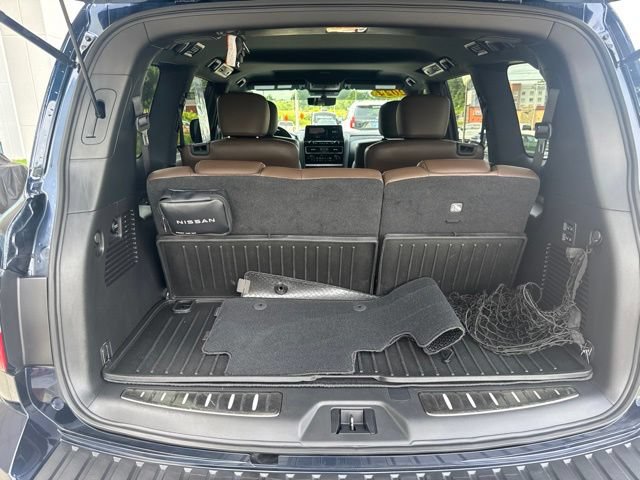 Used 2024 Nissan Armada Platinum w/ Captain's Chairs Package RWD image 16