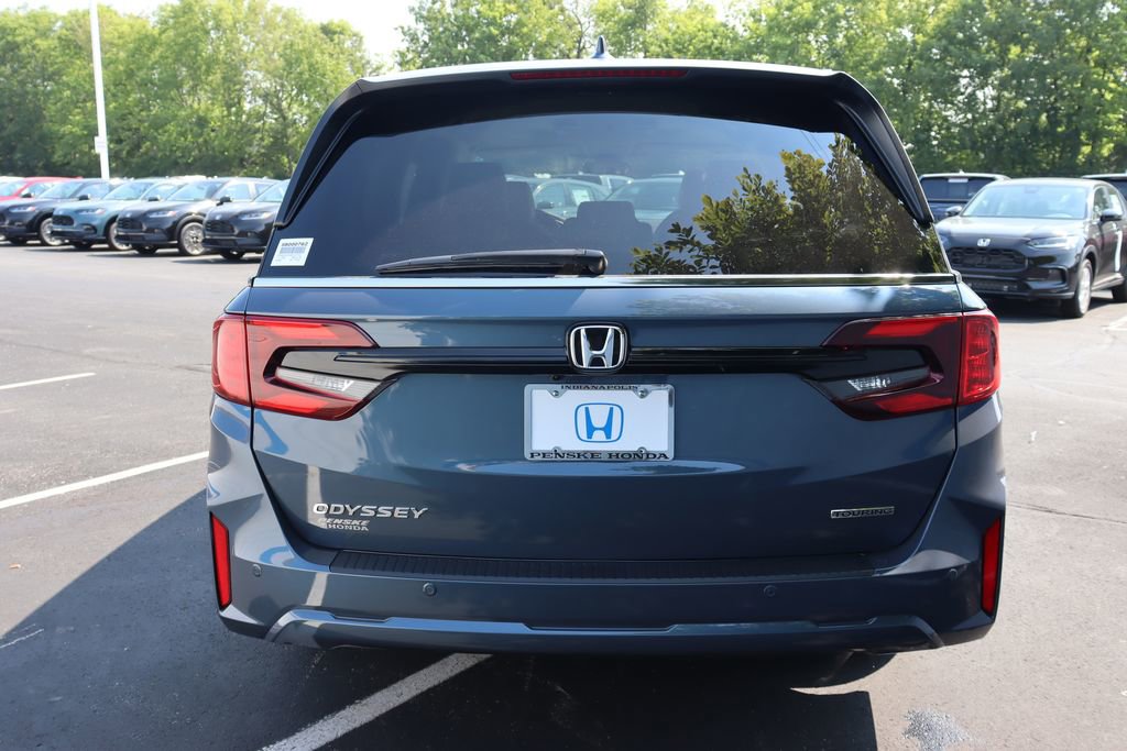 Used 2026 Honda Odyssey Touring image 4