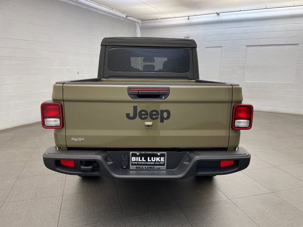 New 2026 Jeep Gladiator Sport image 4