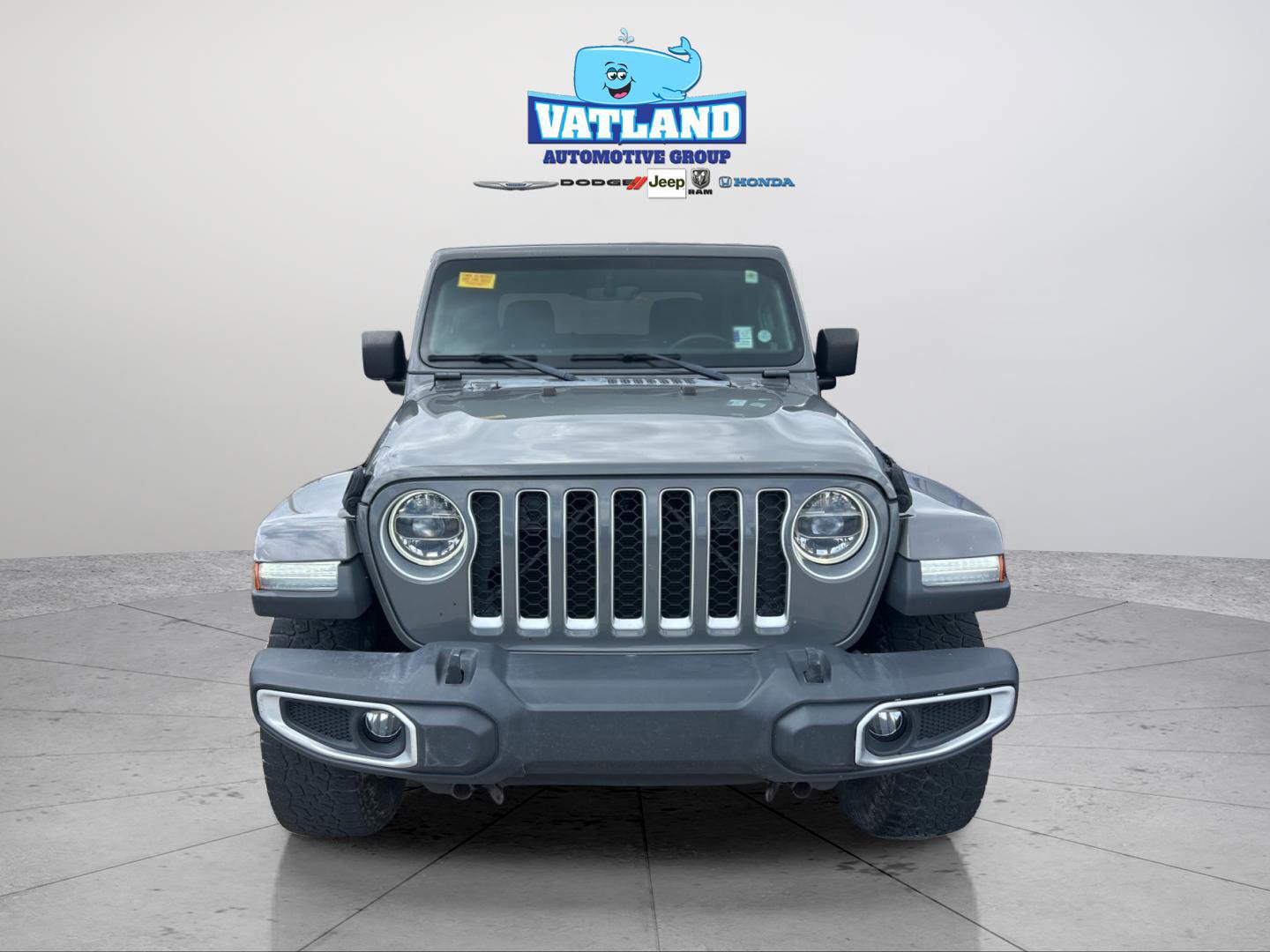 Certified 2020 Jeep Gladiator Overland w/ Popular Equipment Package AWD/4WD image 8