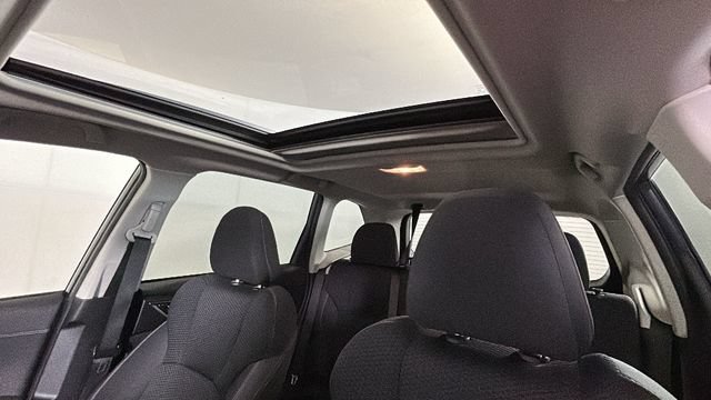 Used 2019 Subaru Forester Premium AWD/4WD image 12