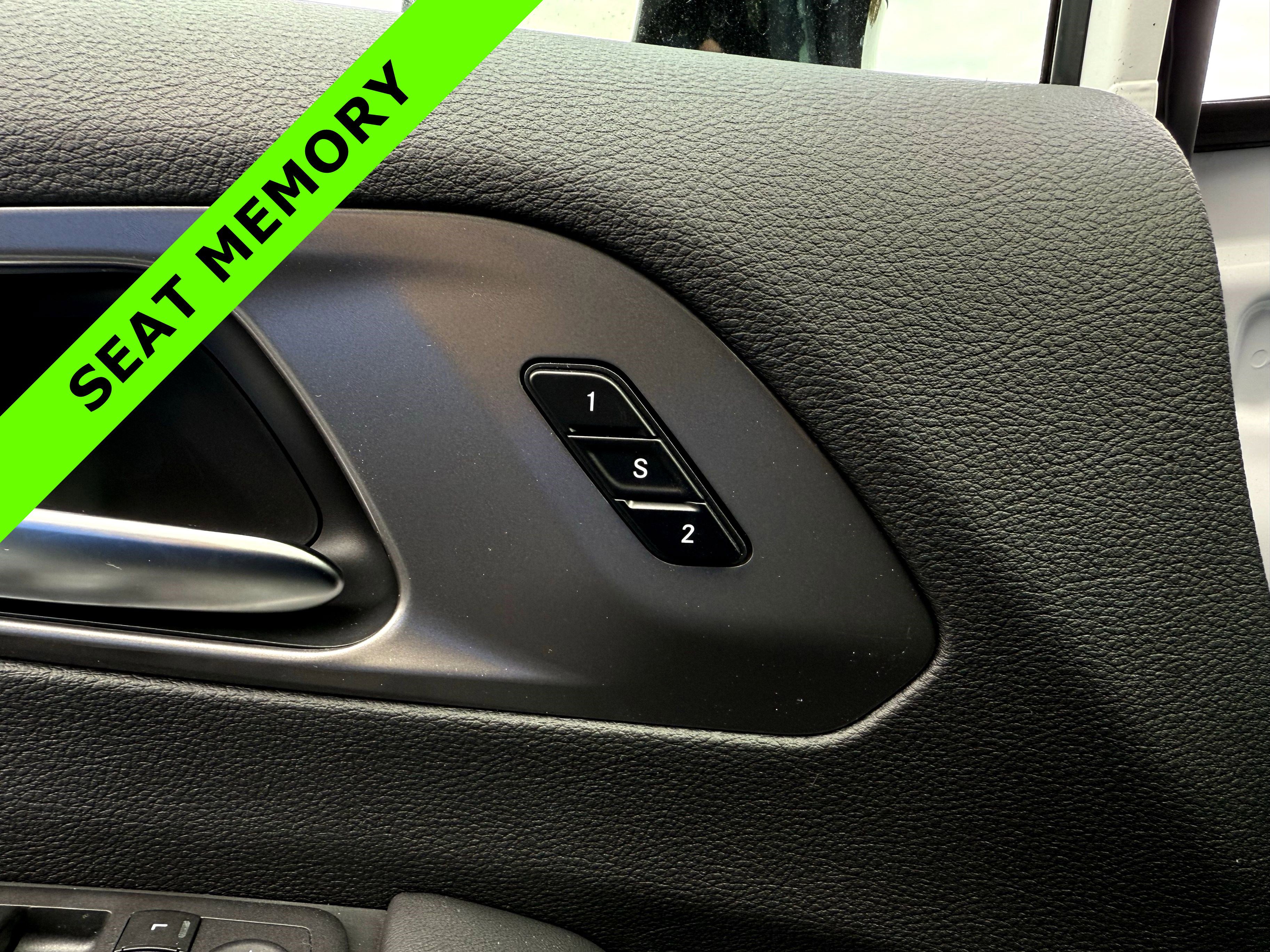 New 2026 Chrysler Pacifica Select image 18