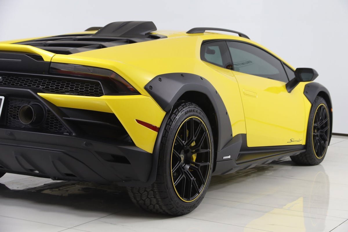 Used 2024 Lamborghini Huracan Sterrato image 81