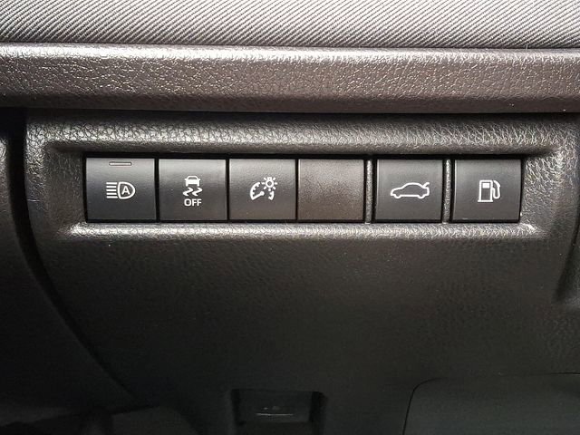 Used 2025 Toyota Camry LE FWD image 24