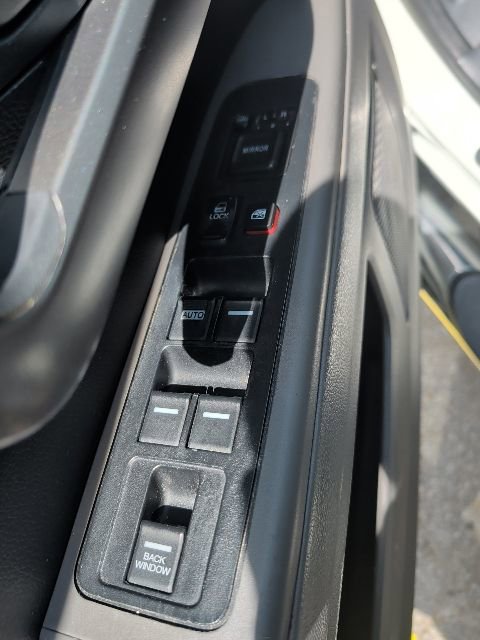 Used 2013 Honda Ridgeline RTL image 10