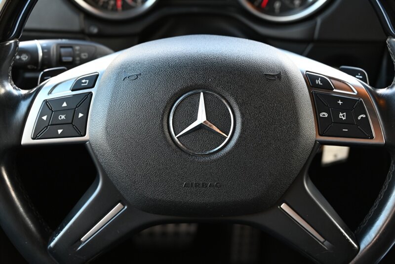 Used 2016 Mercedes-Benz G 63 AMG 4MATIC image 33
