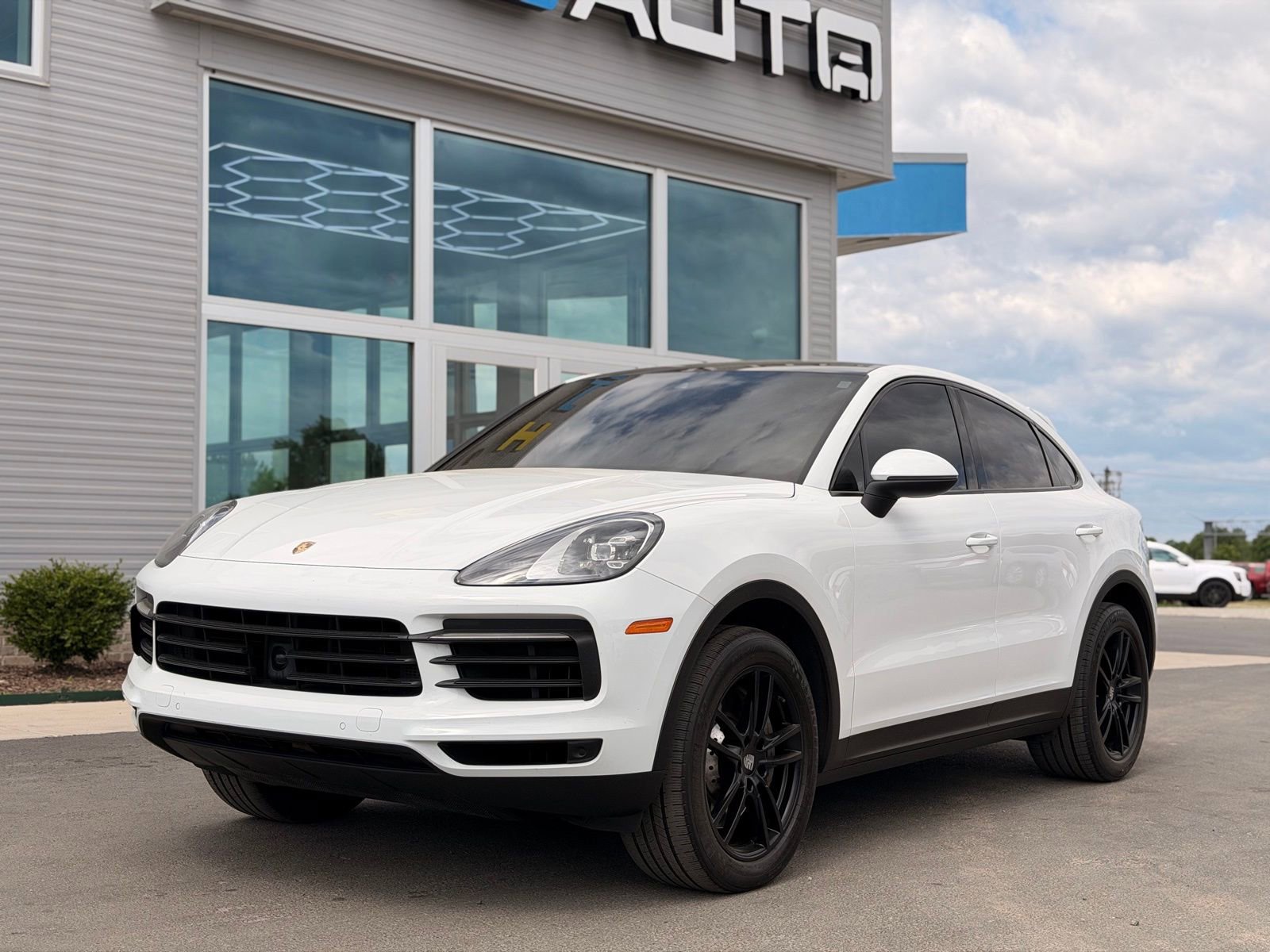 Used 2020 Porsche Cayenne S AWD/4WD image 13