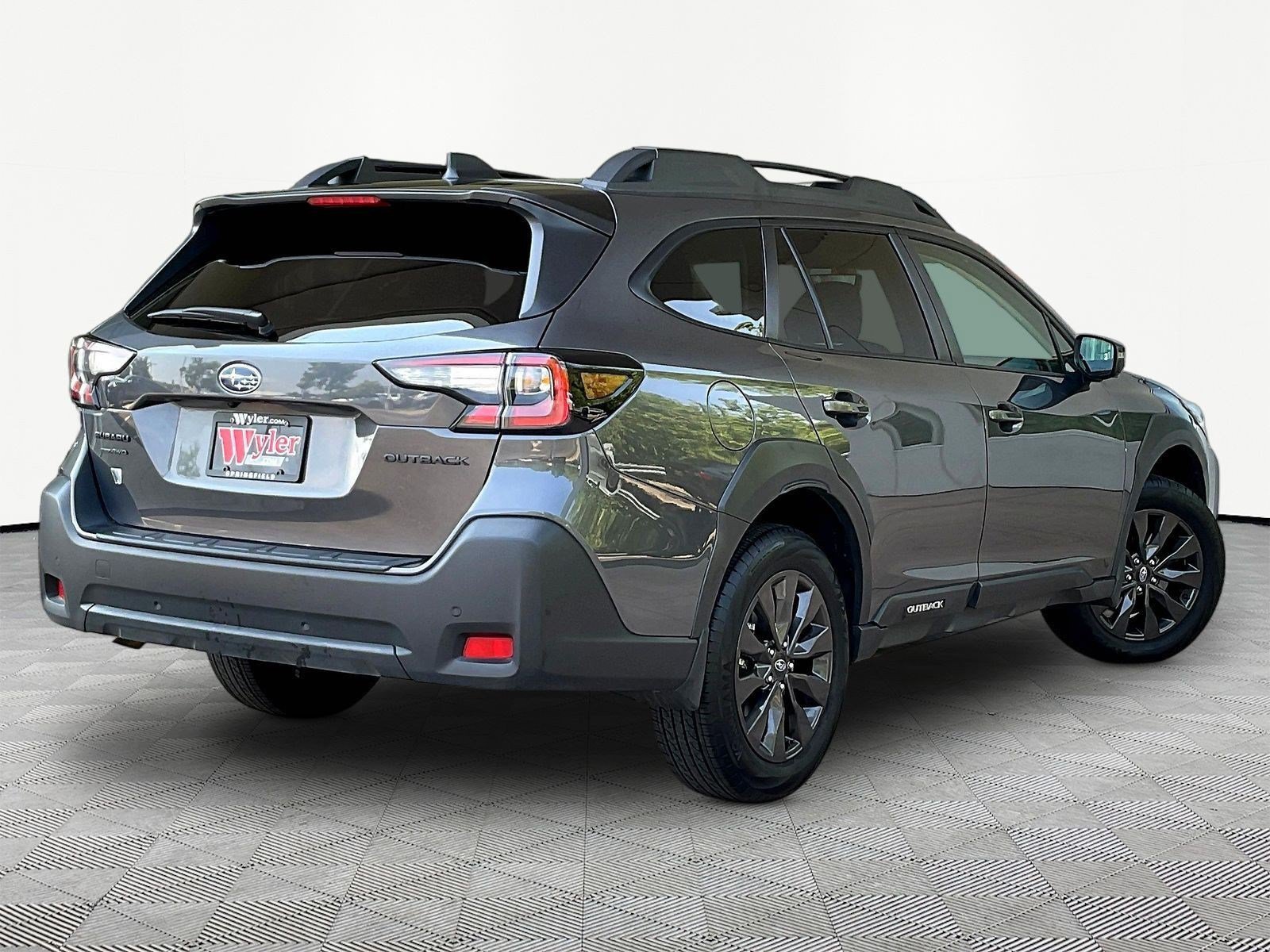 Used 2025 Subaru Outback Onyx Edition w/ Popular Package #2 AWD/4WD image 6