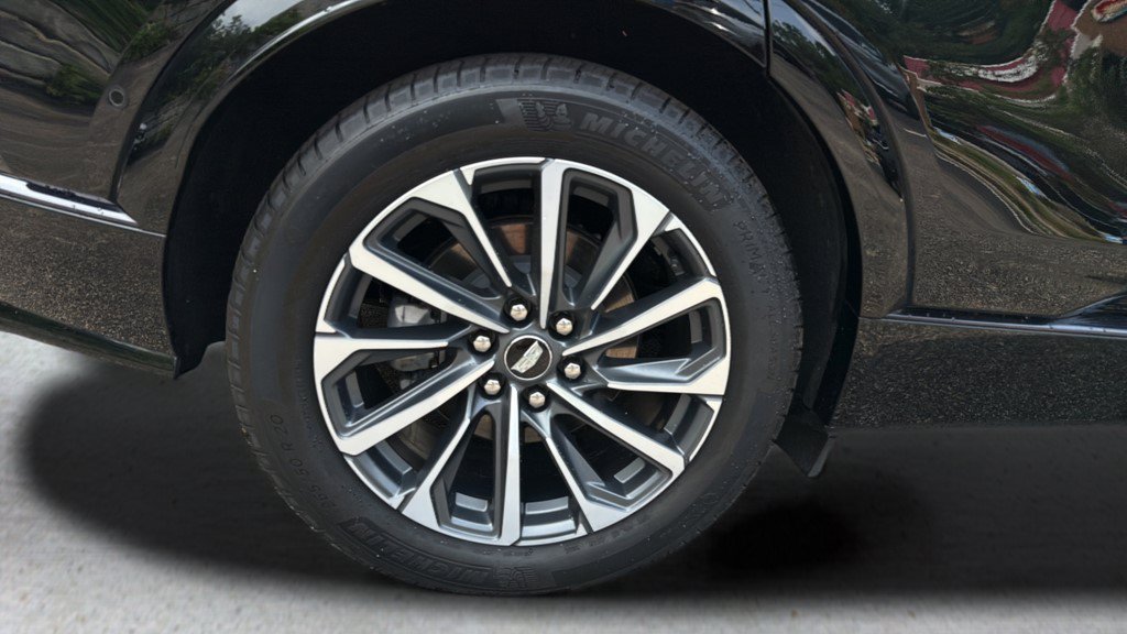 Certified 2024 Cadillac Lyriq Sport w/ LPO, Floor Liner Package AWD/4WD image 15