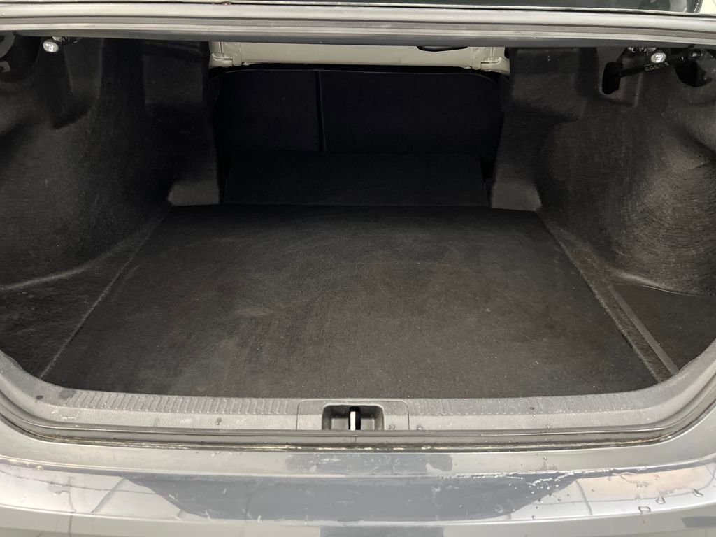 Used 2025 Toyota Camry SE FWD image 25