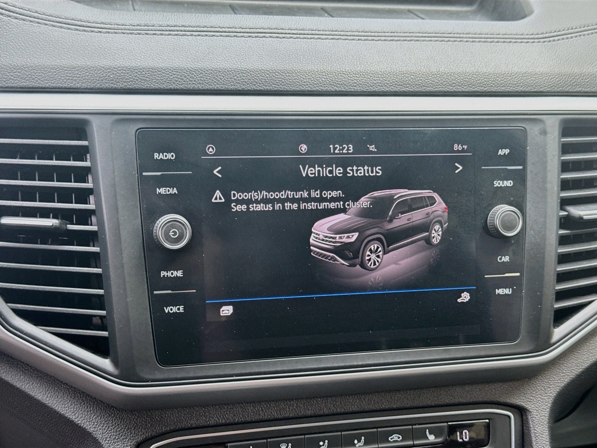 Used 2021 Volkswagen Atlas SE w/ Panoramic Sunroof Package FWD image 13