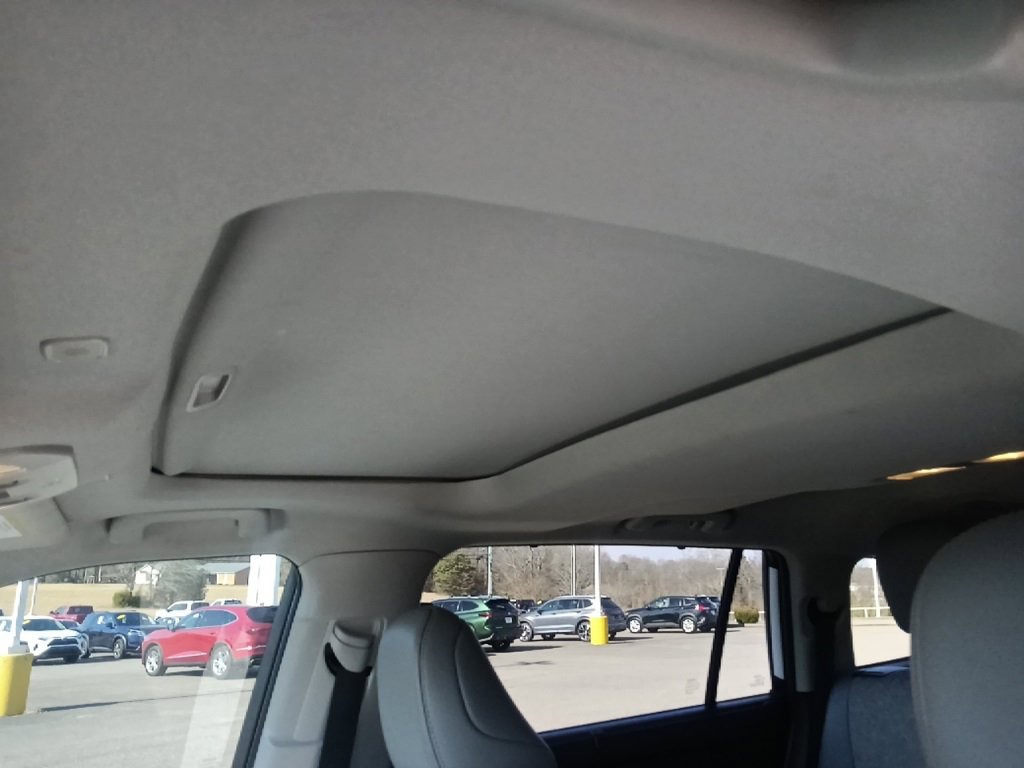 Used 2023 Toyota Highlander Bronze Edition image 14