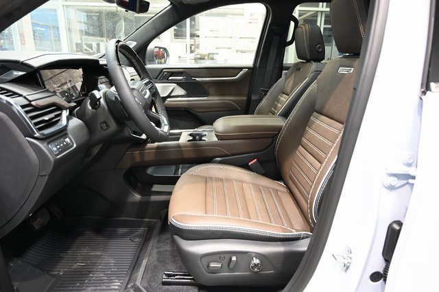 New 2026 GMC Acadia Denali Ultimate w/ LPO, Floor Liner Package image 9