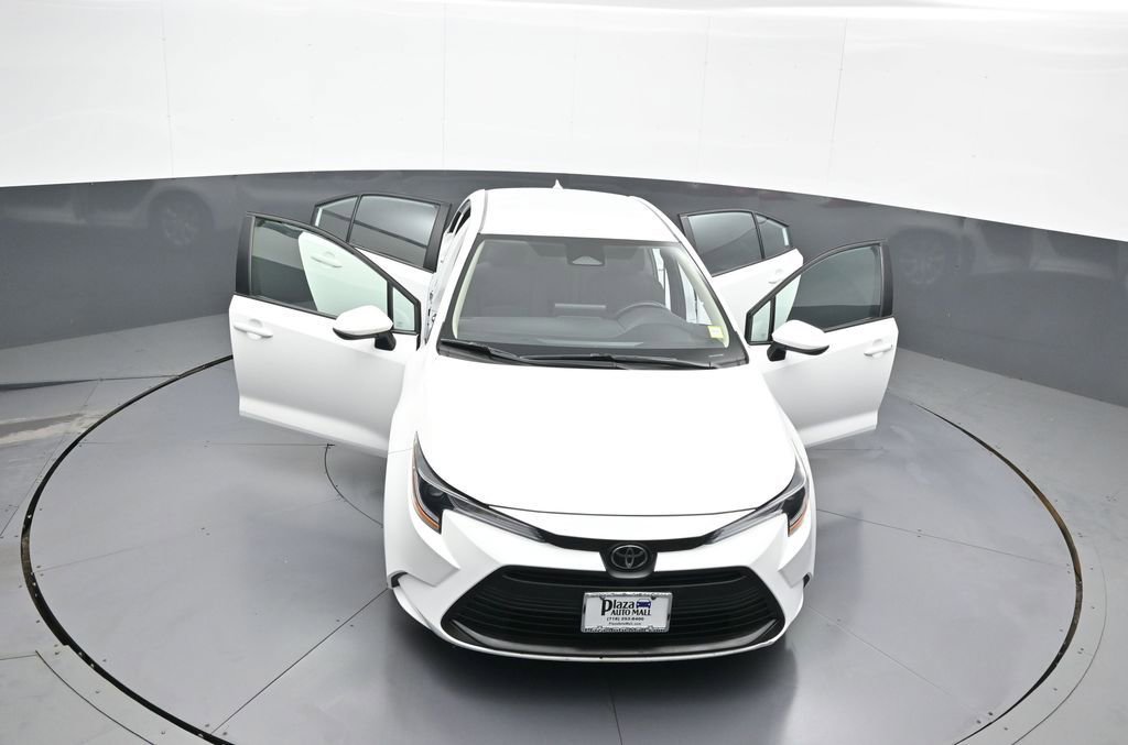 Certified 2025 Toyota Corolla LE image 45