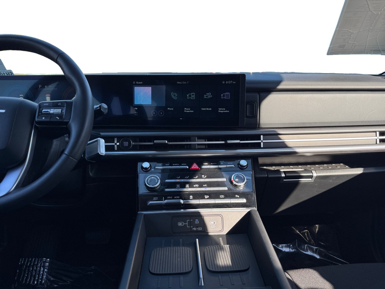 Used 2025 Hyundai Santa Fe SE FWD image 11