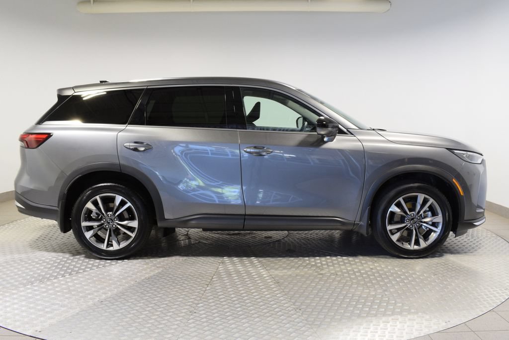 Certified 2026 INFINITI QX60 Pure w/ Family Package AWD/4WD image 3