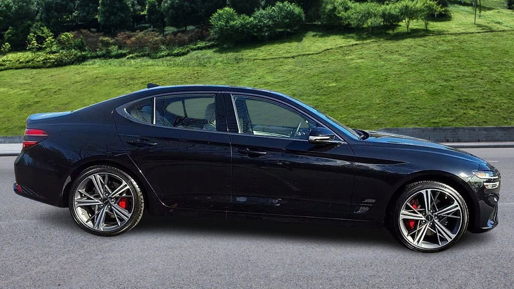 Certified 2025 Genesis G70 3.3T Advanced image 9