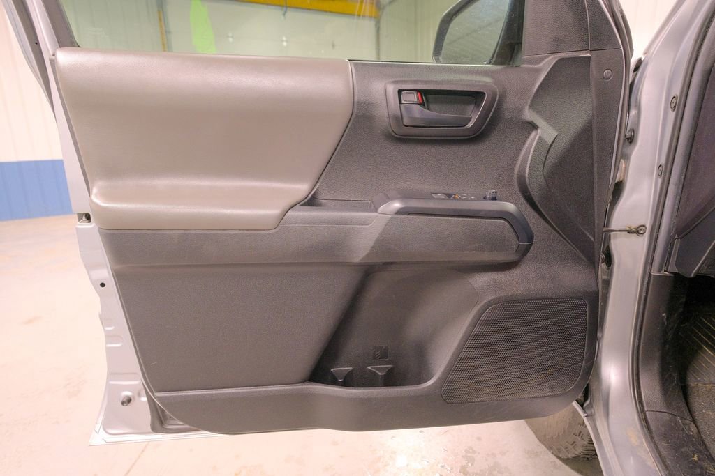 Used 2022 Toyota Tacoma SR5 image 26