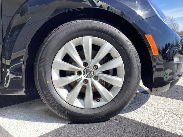 Used 2016 Volkswagen Beetle 1.8T S image 10