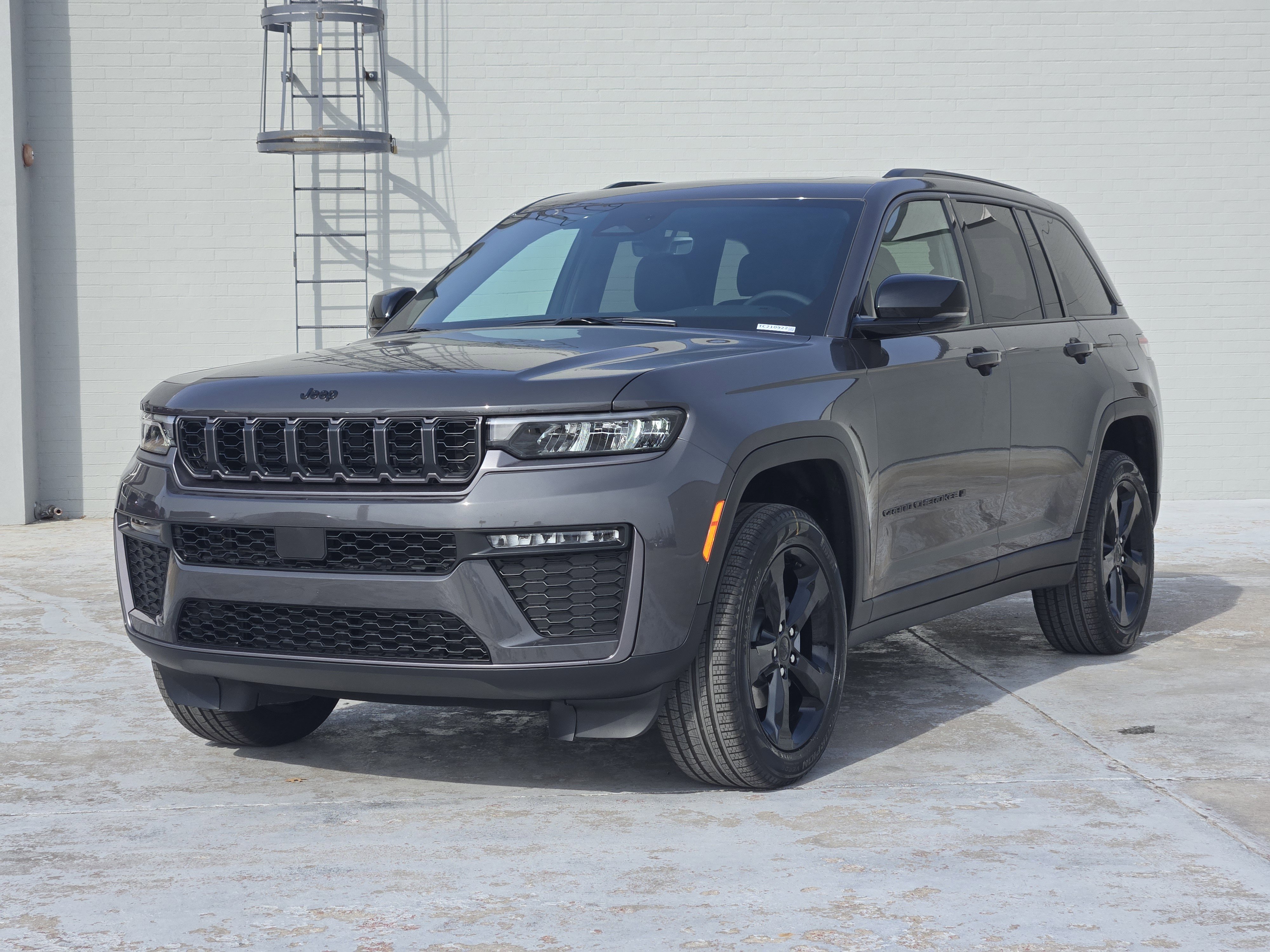 New 2026 Jeep Grand Cherokee Limited image 2