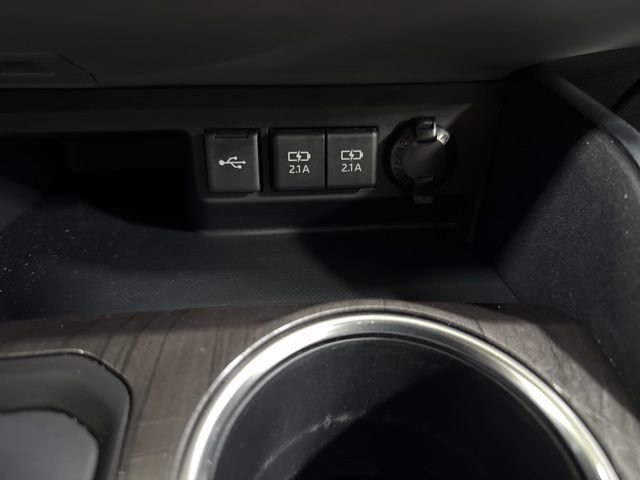 Used 2020 Toyota Highlander Platinum AWD/4WD image 25