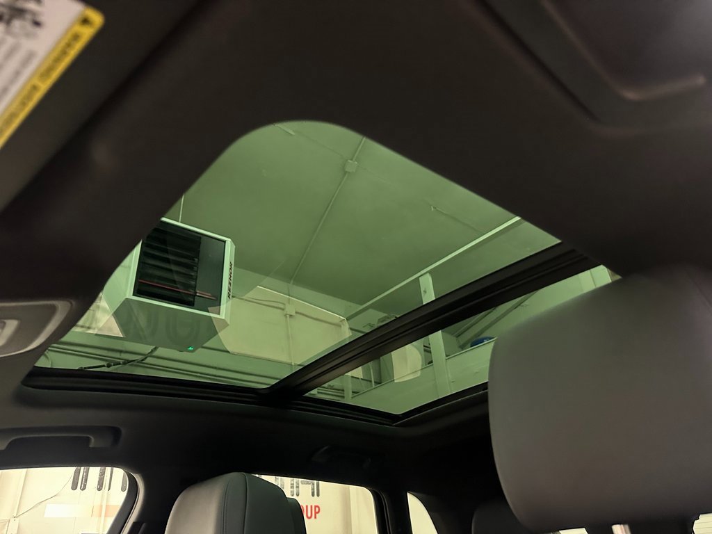 Used 2024 Audi Q3 2.0T Premium image 24