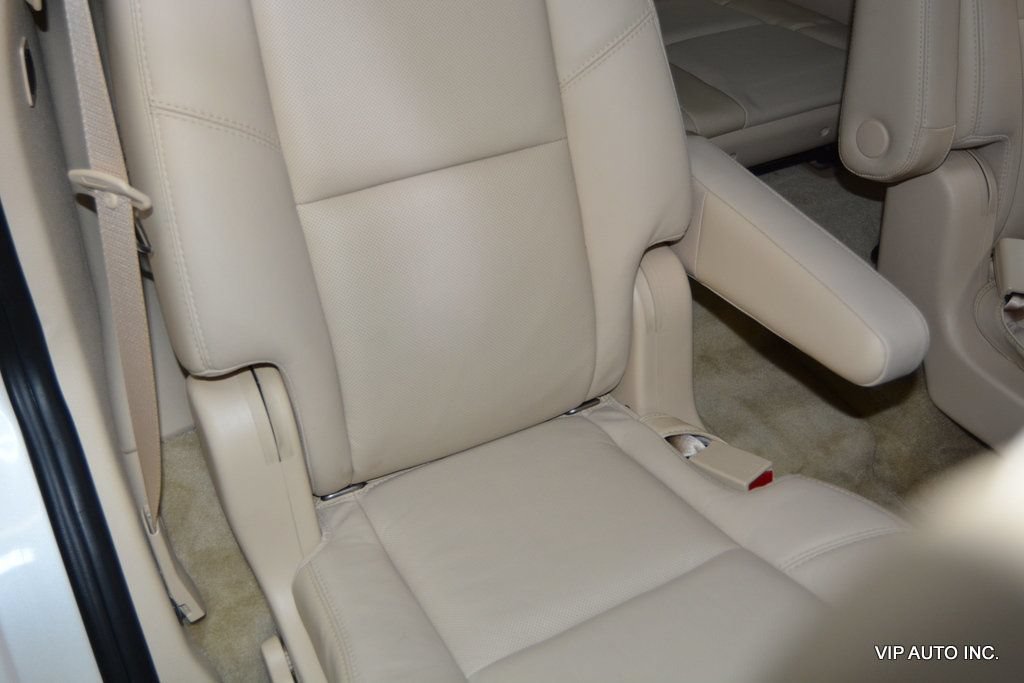 Used 2007 Cadillac Escalade AWD w/ Information Package image 28