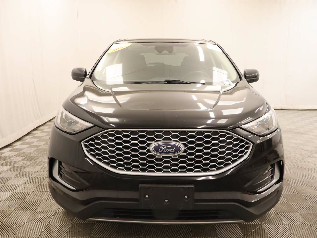 Used 2024 Ford Edge SEL AWD/4WD image 4