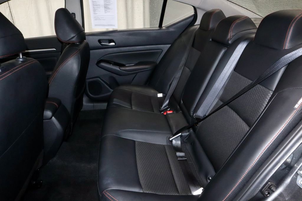 Used 2025 Nissan Altima 2.5 SR AWD/4WD image 21