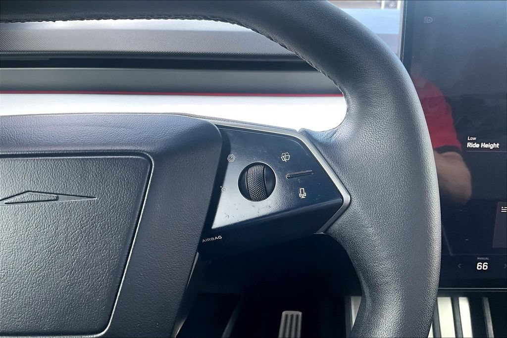 Used 2024 Tesla Cybertruck AWD Crew Cab image 19