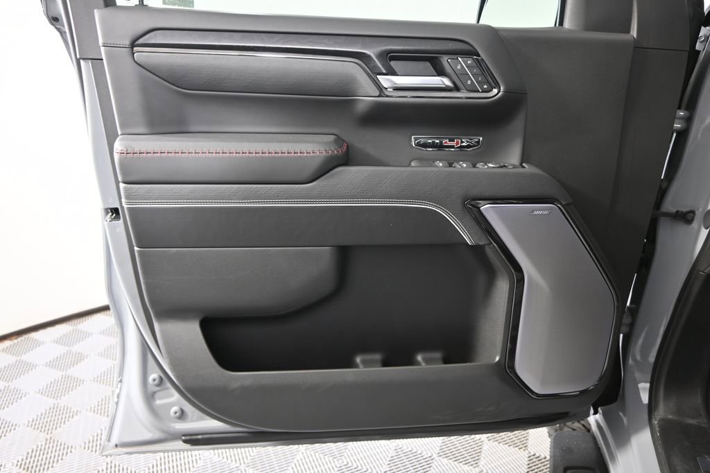 Used 2025 GMC Sierra 1500 AT4X image 17