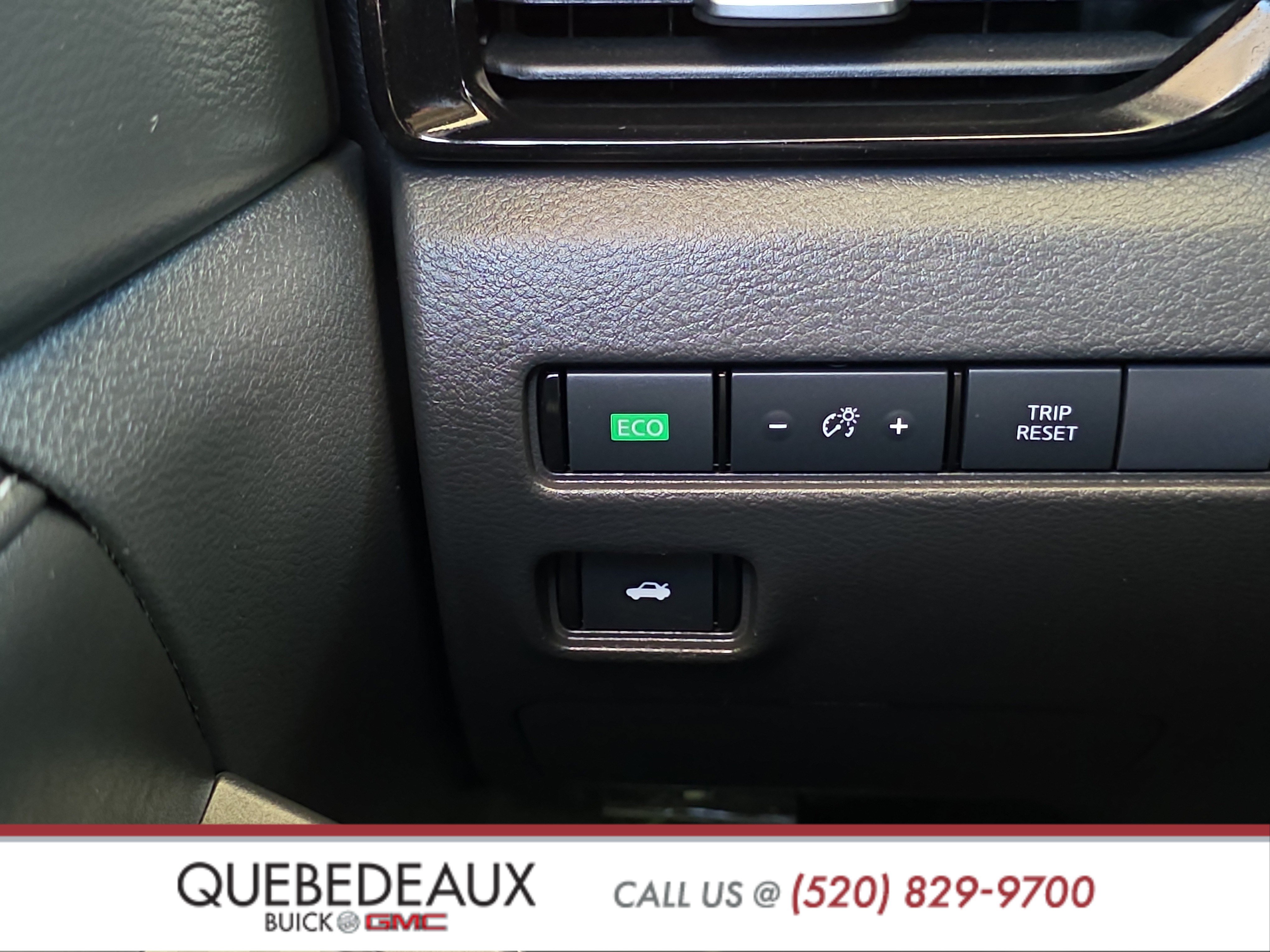 Used 2025 Nissan Sentra SV w/ Trunk Package FWD image 22