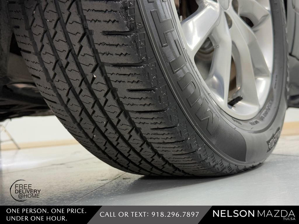 Used 2016 Jeep Cherokee Limited image 10