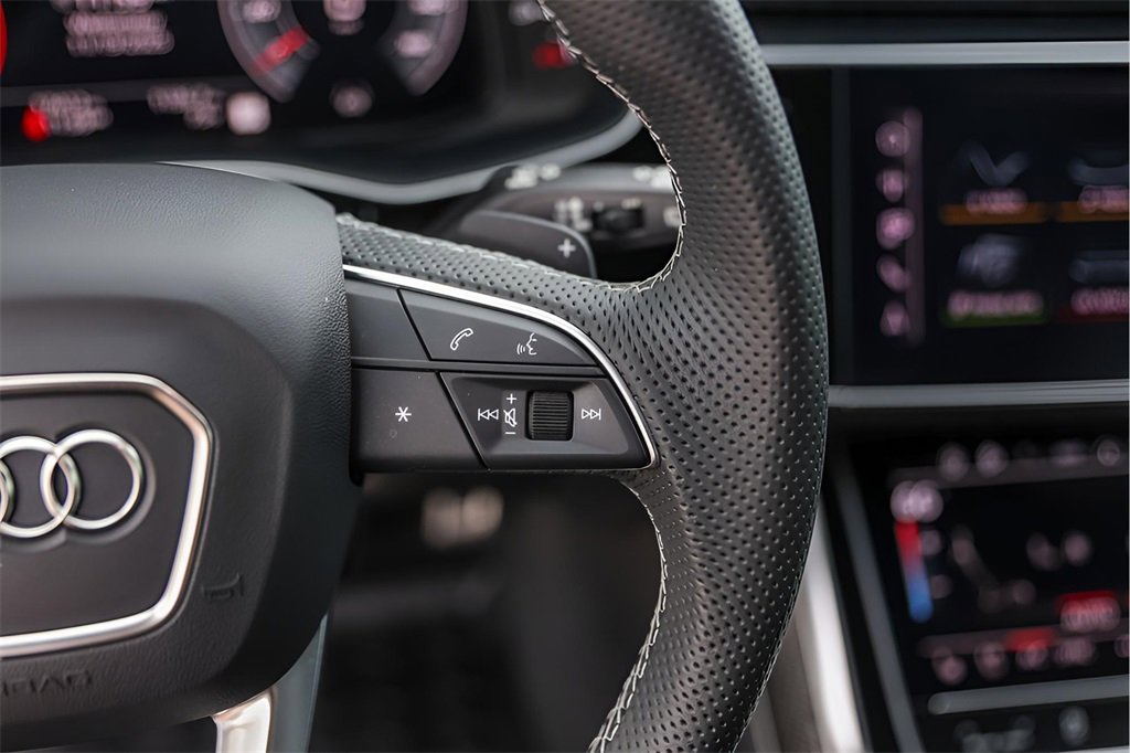 Used 2024 Audi SQ7 Prestige w/ Prestige Package image 16