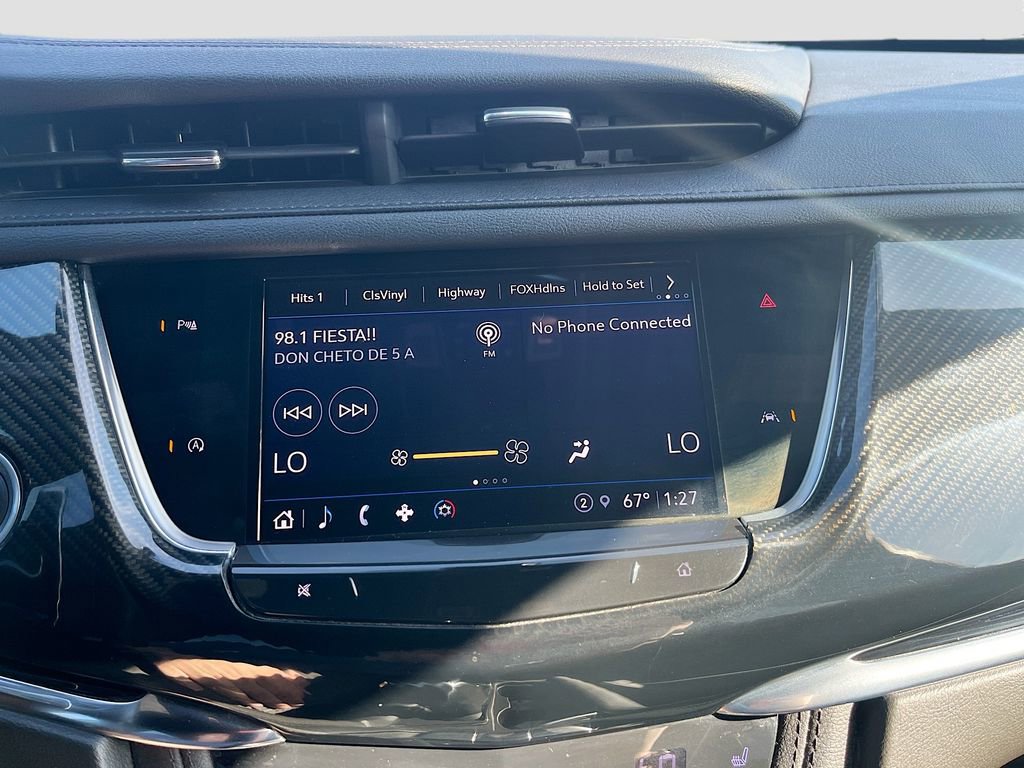 Used 2022 Cadillac XT6 Sport AWD/4WD image 14