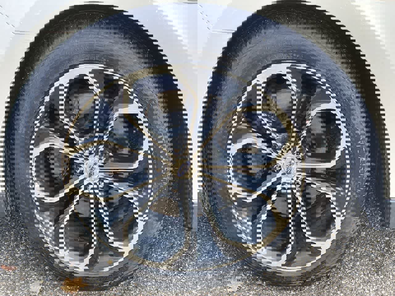 Used 2015 Ford Taurus SHO w/ Equipment Group 401A image 39