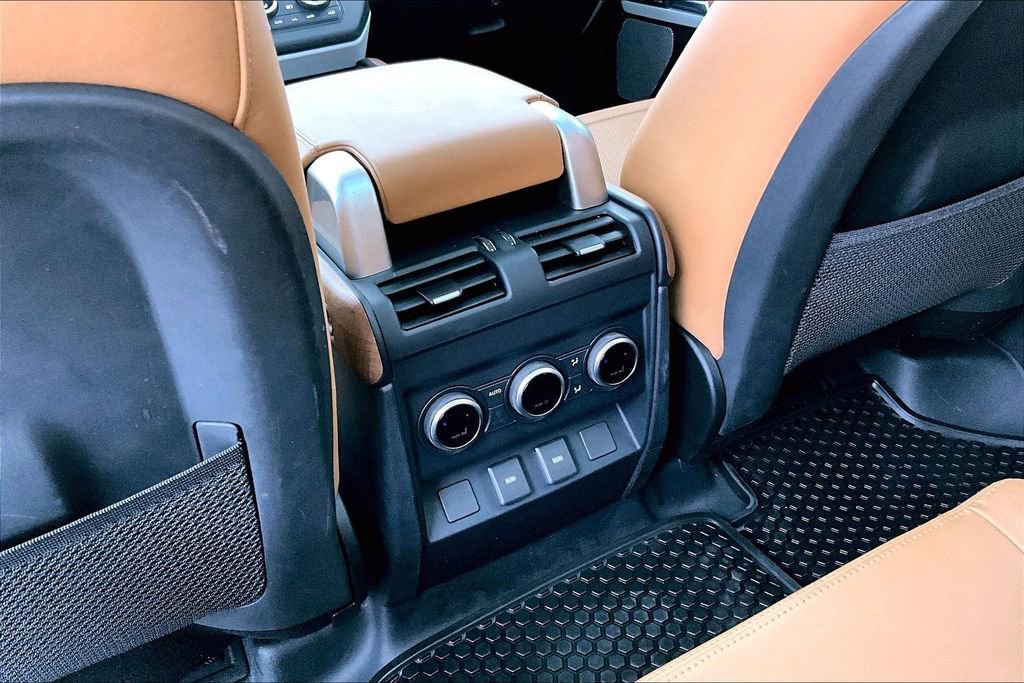Used 2023 Land Rover Defender 130 First Edition image 30