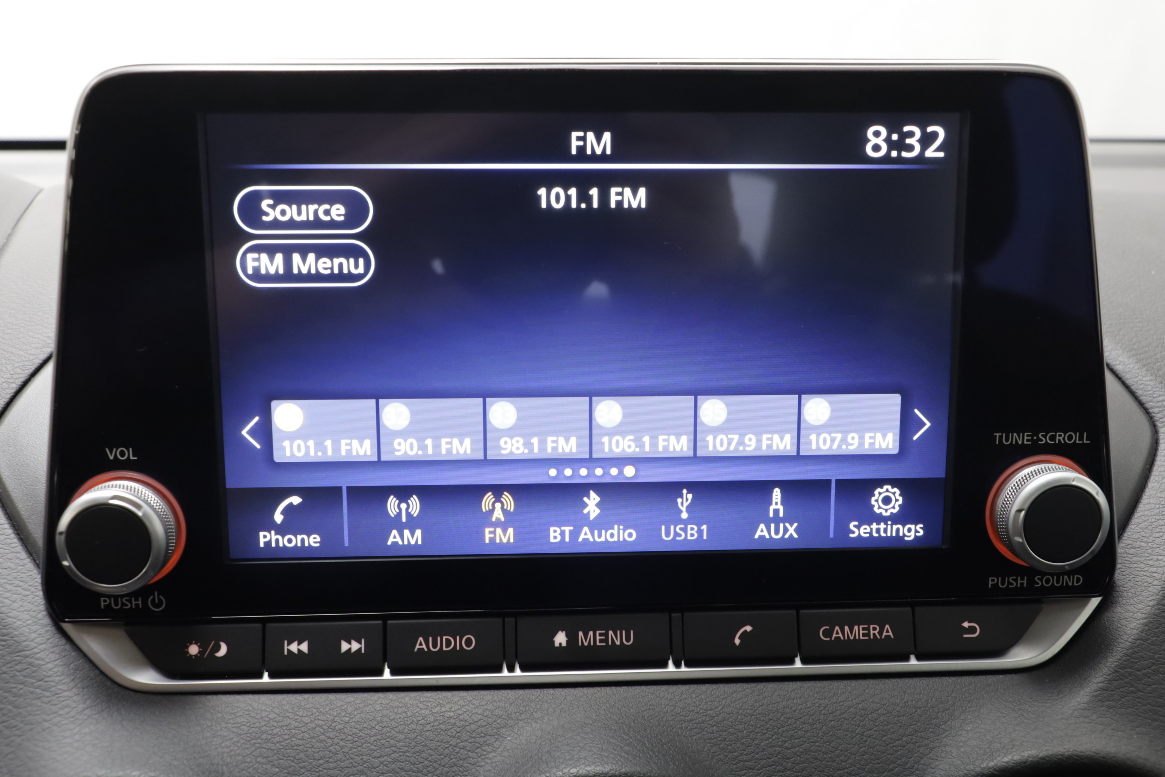 Used 2023 Nissan Sentra SV FWD image 9