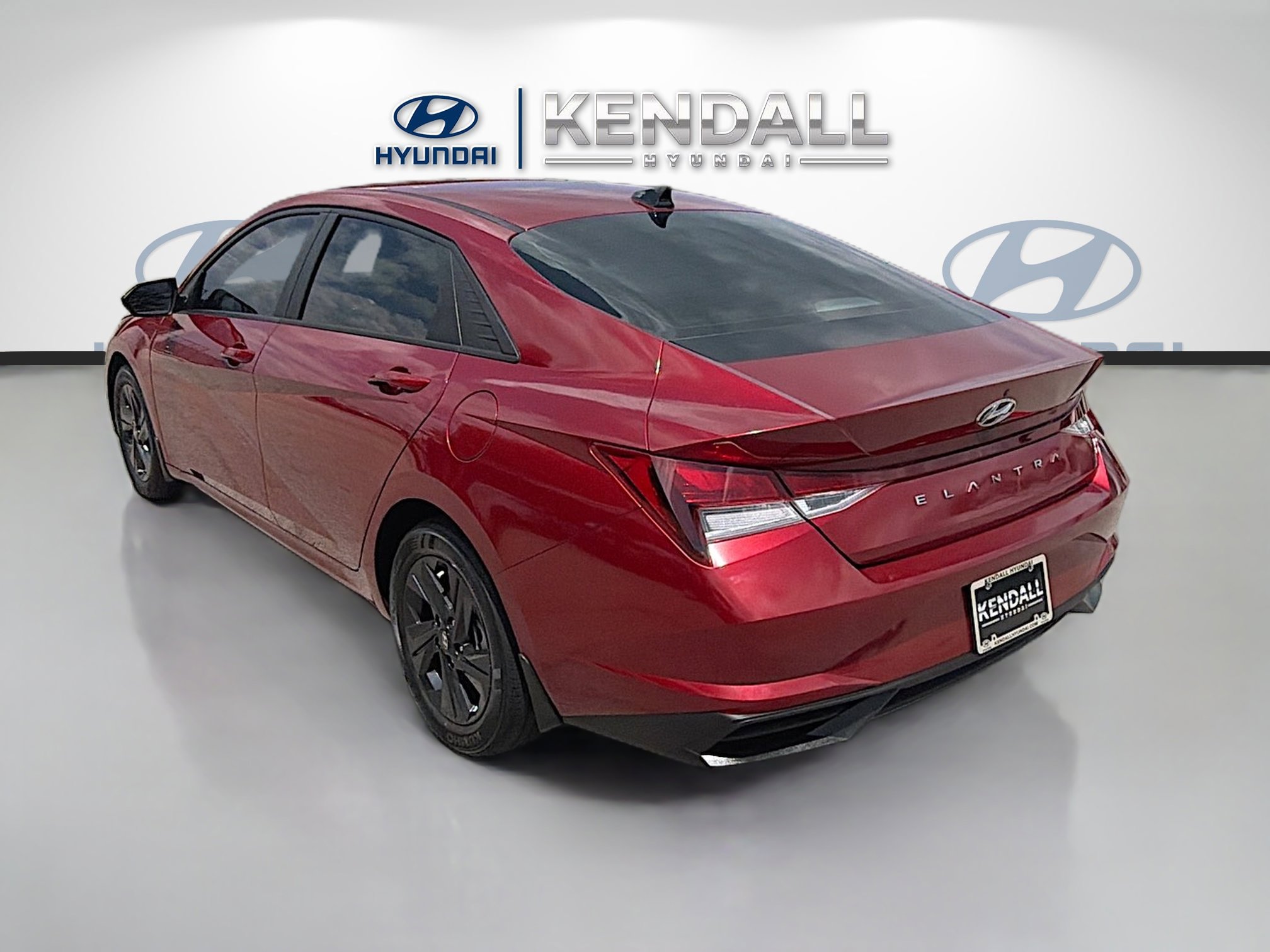 Used 2023 Hyundai Elantra SEL FWD image 4