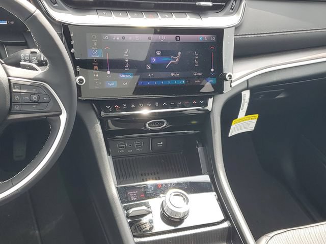 New 2026 Jeep Grand Cherokee Limited AWD/4WD image 15
