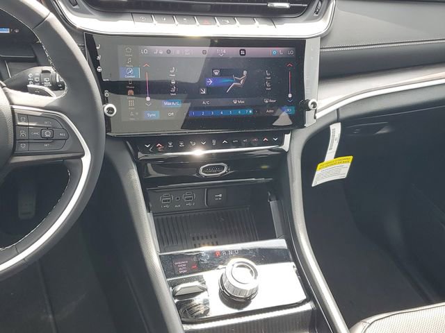 New 2026 Jeep Grand Cherokee Limited AWD/4WD image 15