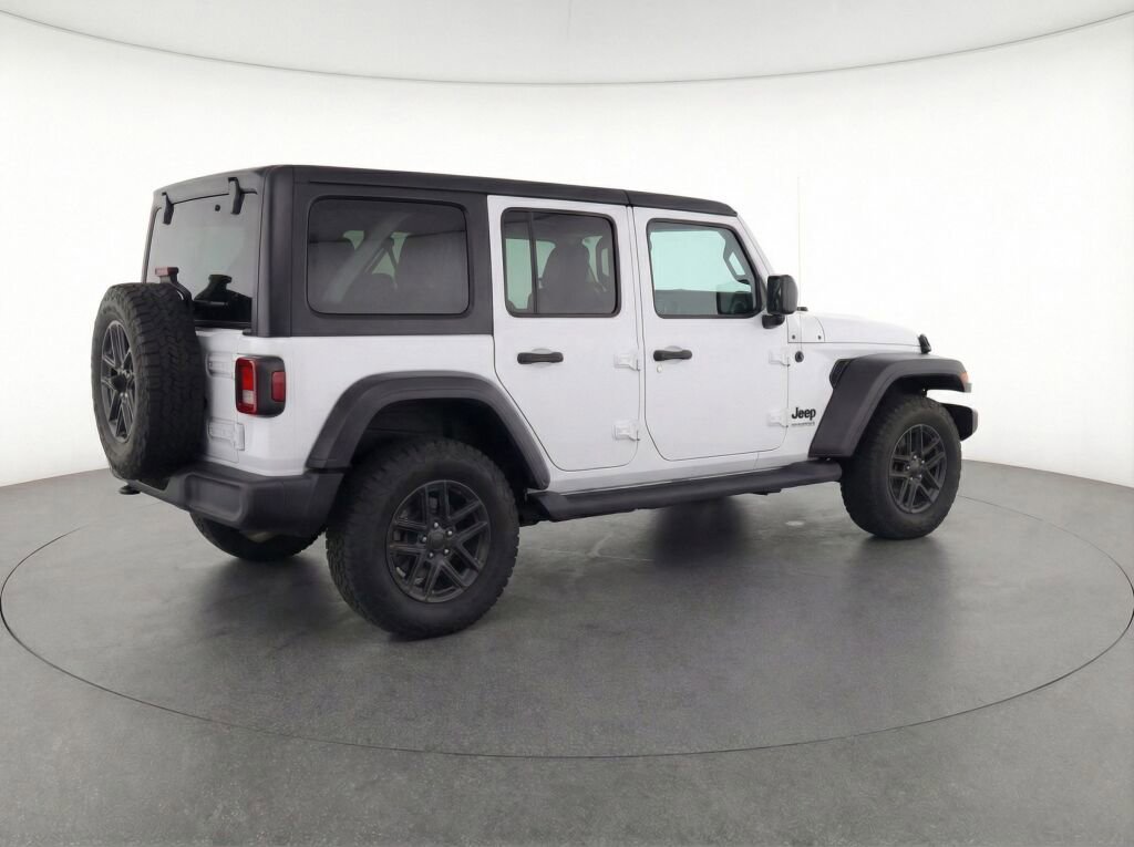 Used 2025 Jeep Wrangler Sport S image 38