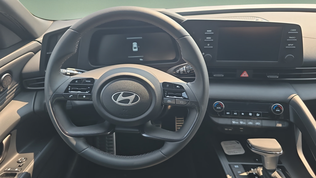 New 2026 Hyundai Elantra Sport FWD image 12