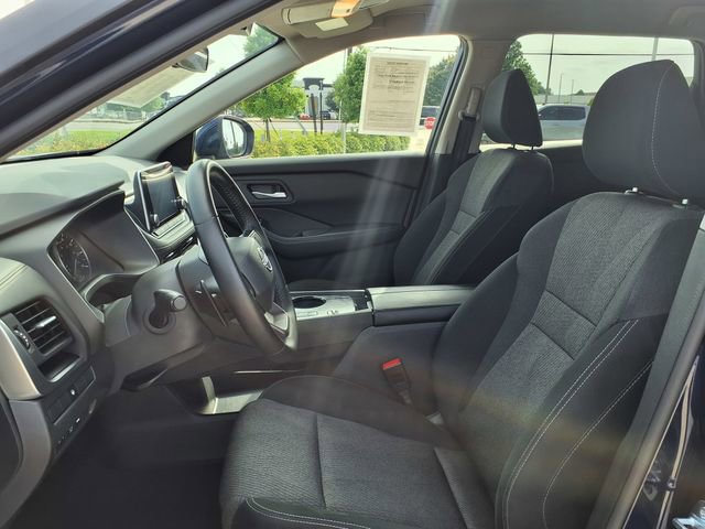 Used 2025 Nissan Rogue SV FWD image 15
