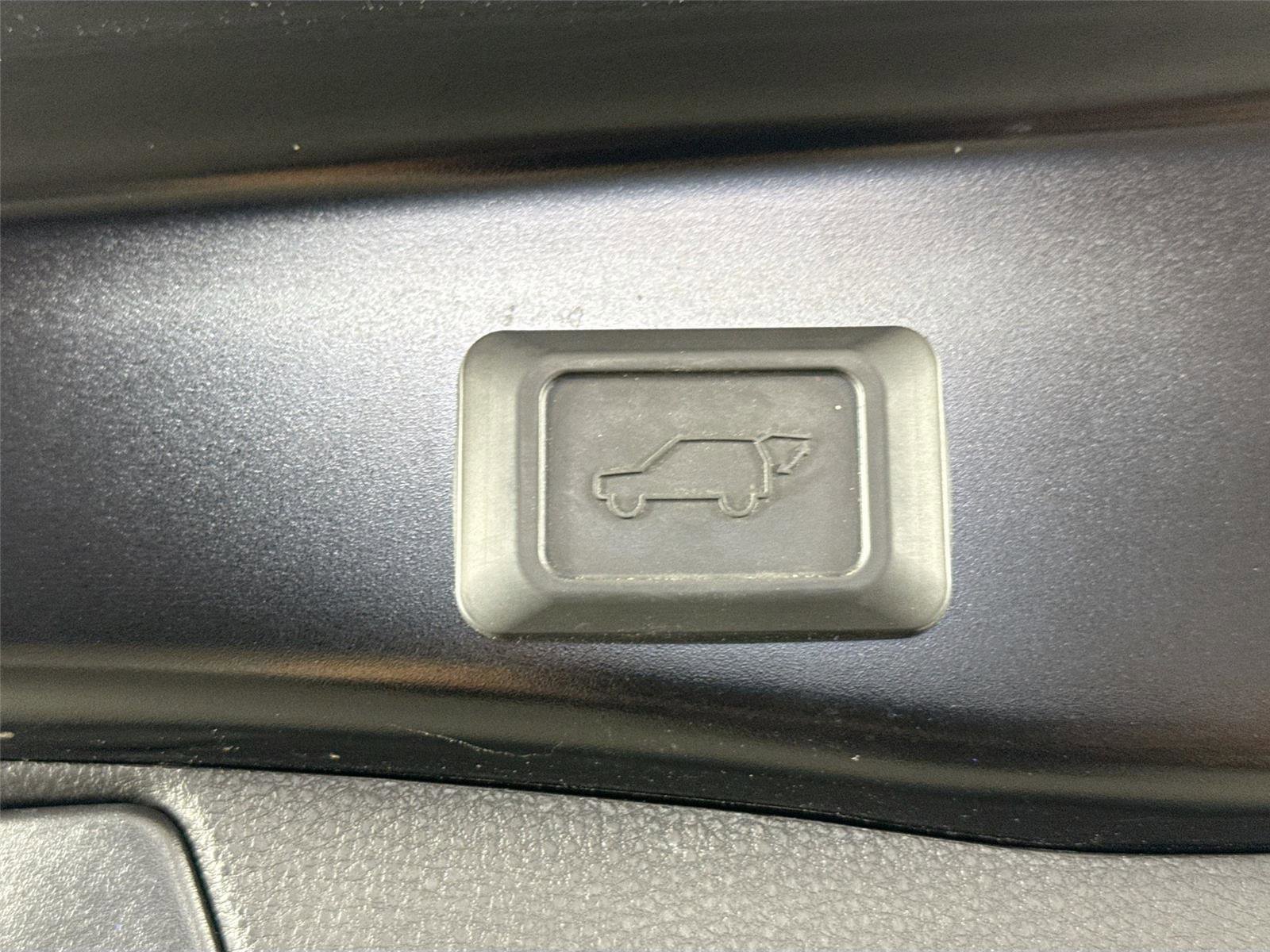 Certified 2025 Toyota RAV4 XLE Premium FWD image 37