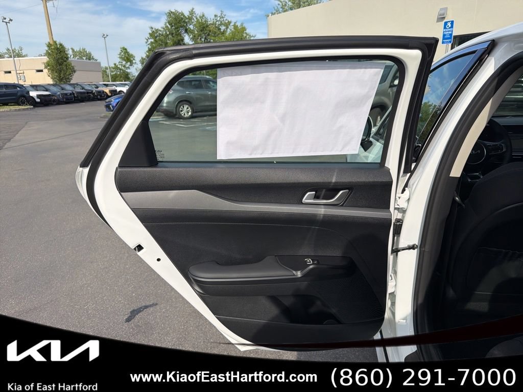 New 2026 Kia K5 LXS FWD image 17