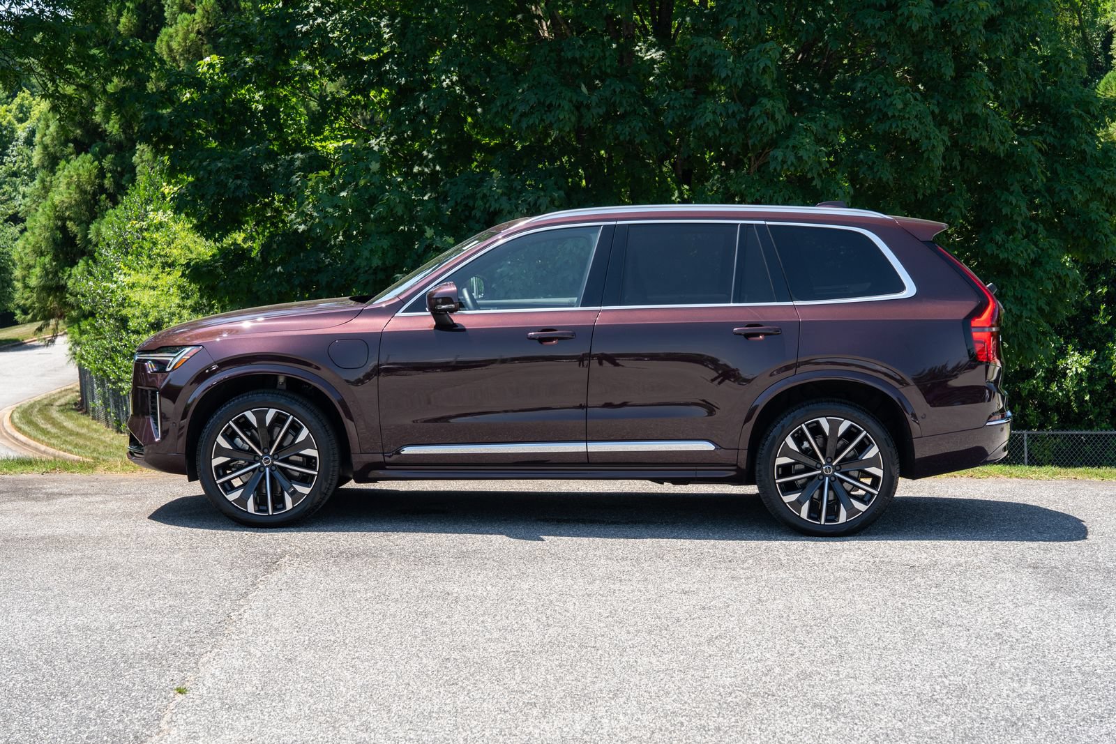 Used 2025 Volvo XC90 T8 Ultra AWD/4WD image 3