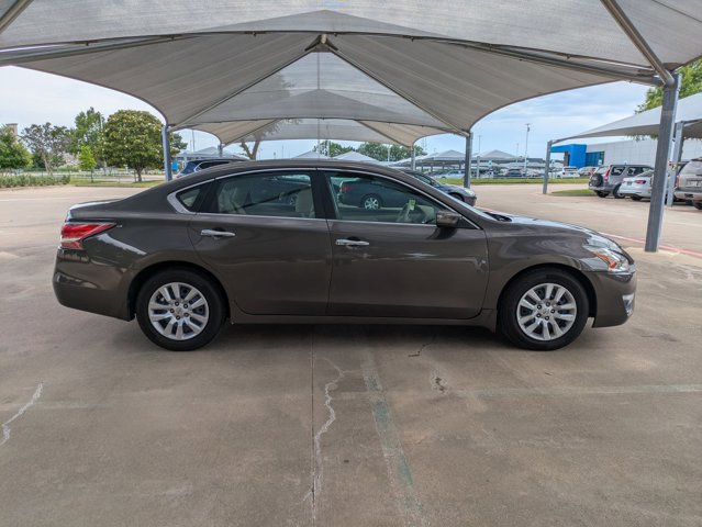 Used 2015 Nissan Altima 2.5 S w/ Power Driver Seat Package FWD image 4